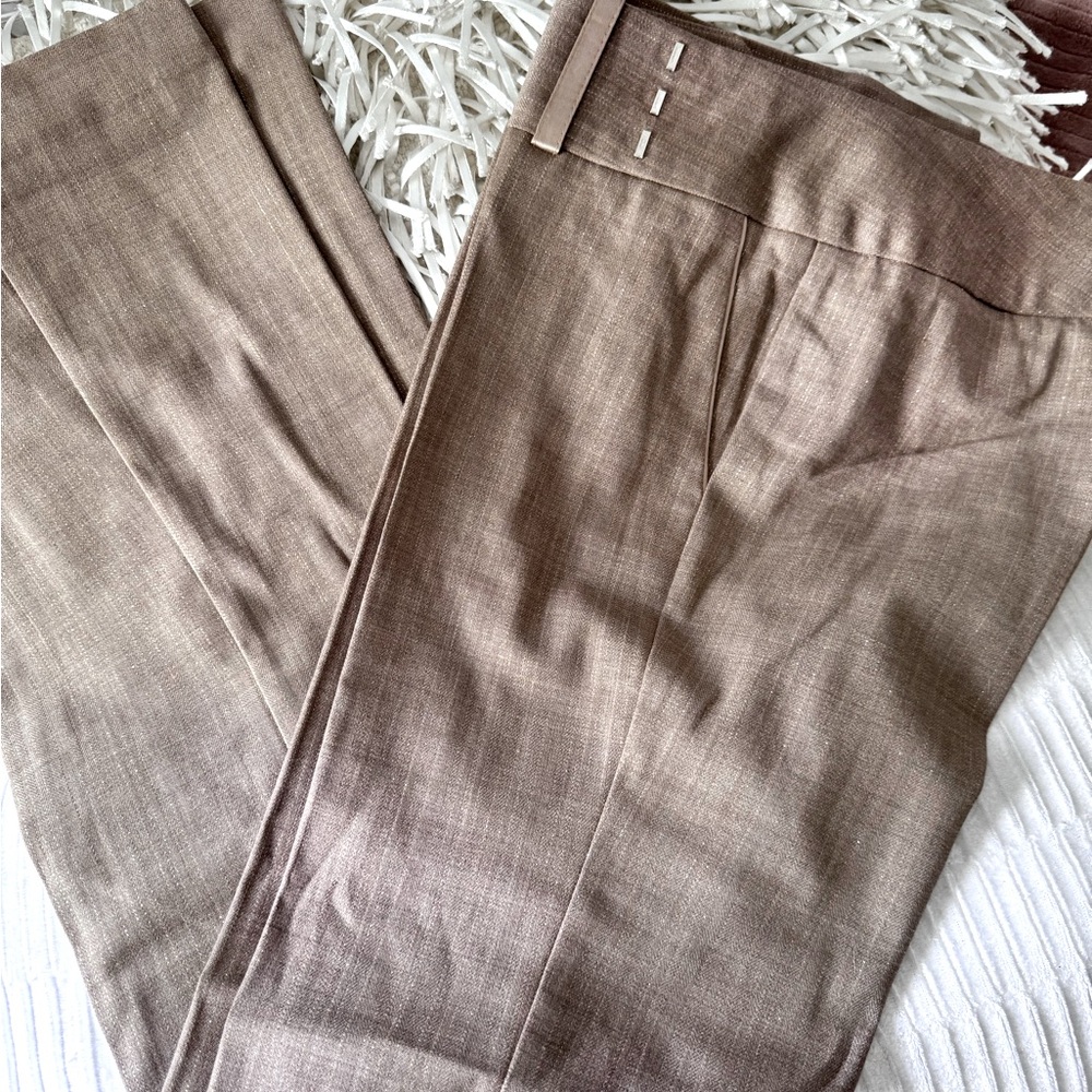 Express pants size 6 R, wide leg office style or casual to go out